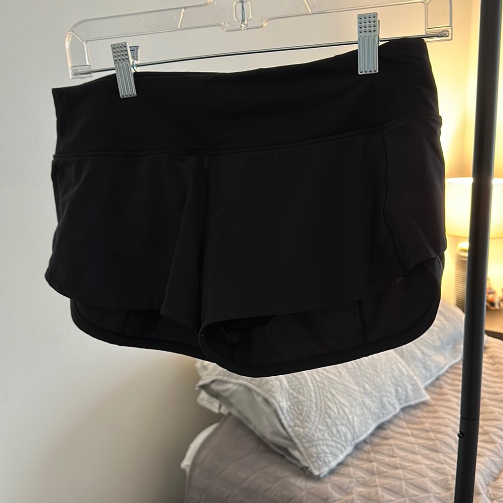 Lululemon black shorts